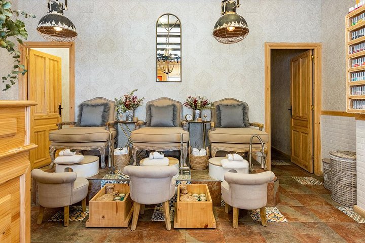 Cool Beauty Teatinos - Coiffure Málaga - Photo de couverture - OneBooking