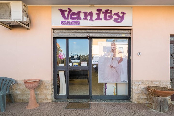 Vanity - Coiffure Roma - Photo de galerie - OneBooking