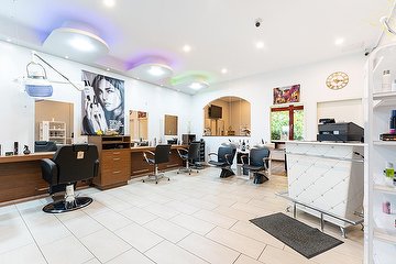 Sara Salon