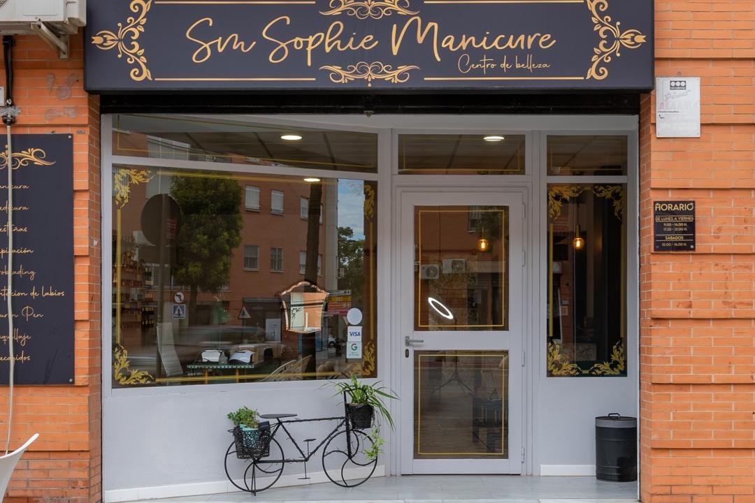 Sophie Manicure, Provincia de Sevilla