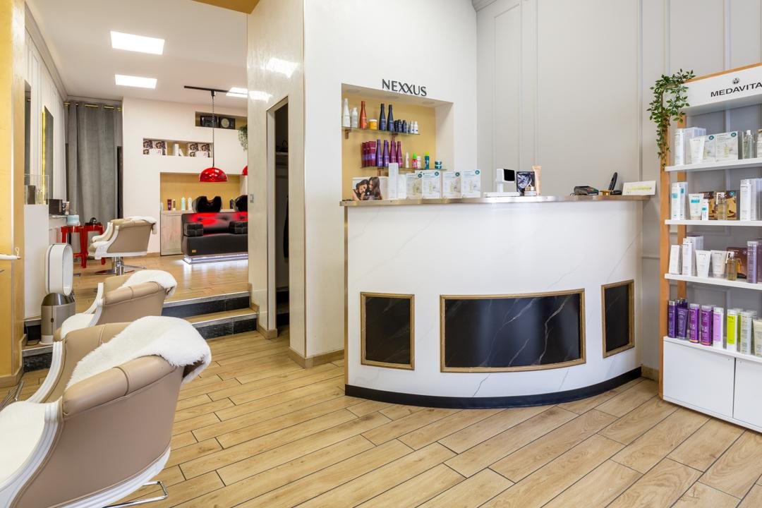 D'Ila Hair Atelier, Lombardia