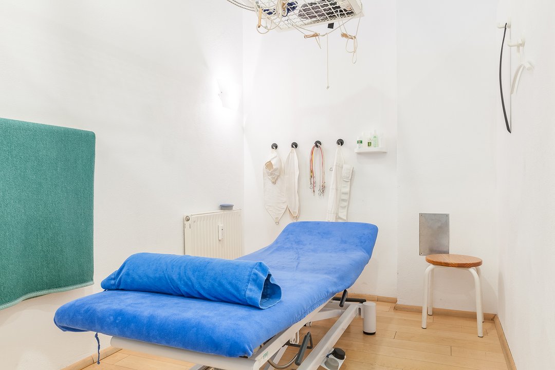 Praxis Pross - Massage und Krankengymnastik, Mitte, Stuttgart