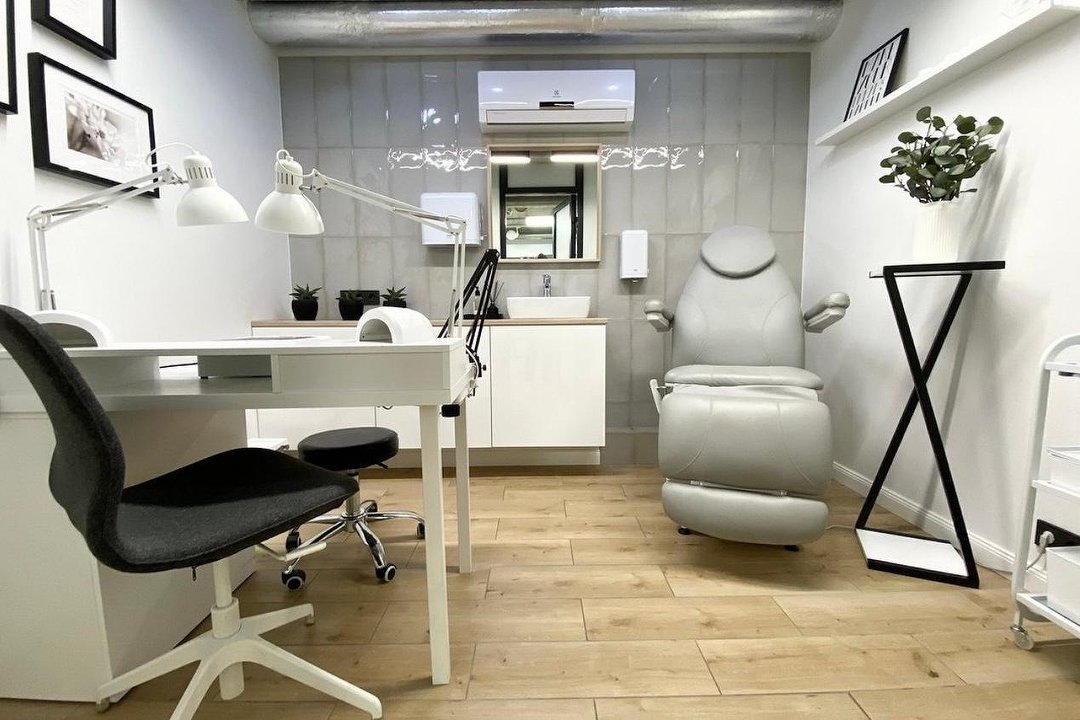 V.S. Piercing room (Beauty Kitchen Studio), Šnipiškes, Vilnius
