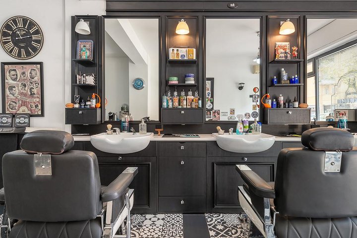 Poison Barber Shop - Barbier Roma - Photo de galerie - OneBooking