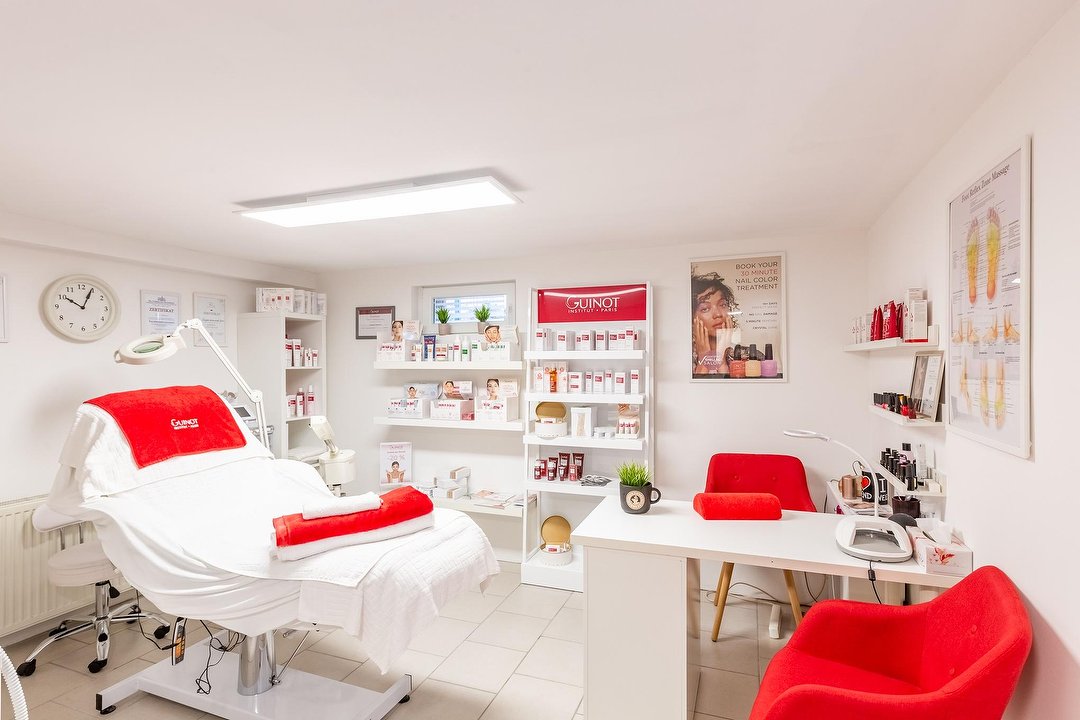 Kosmetik & Fußpflege - Zina Lukanovic, Zündorf, Köln