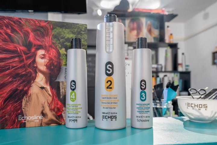 Kolors Hair Stylist - Coiffure Volla - Photo de galerie - OneBooking