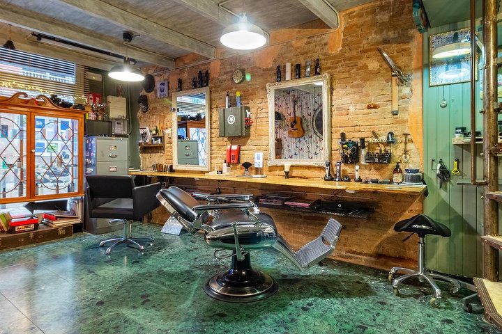 El Autor Perruquers - Barbier Barcelona - Photo de galerie - OneBooking