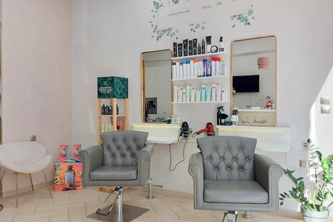 Estrella Hairhouse, Thrace