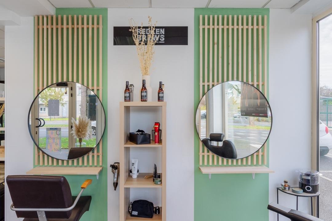 Carré V, Europe, Tours