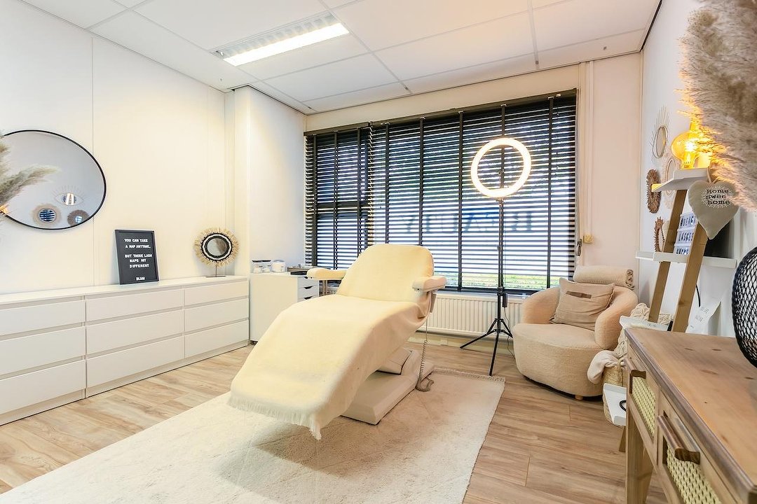 Beauty Lashes and More, Koekoekslaan, Provincie Utrecht