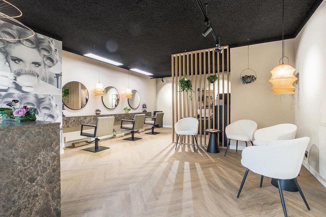 Humeyra Hair & Beauty Studio Kapper in Soest, Provincie Utrecht