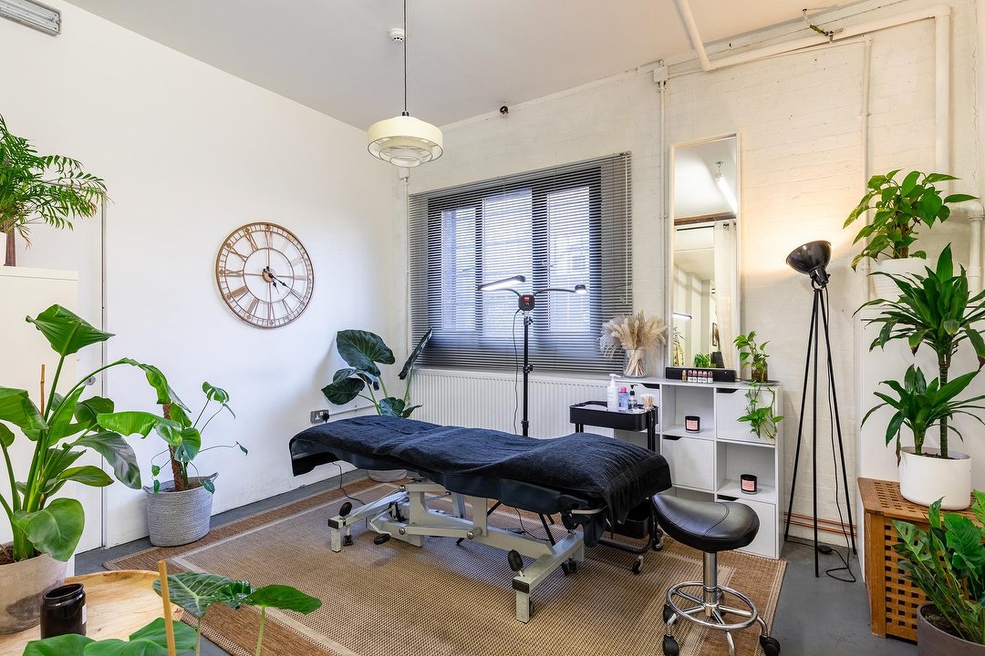 Brow Bar East, Kingsland Road, London