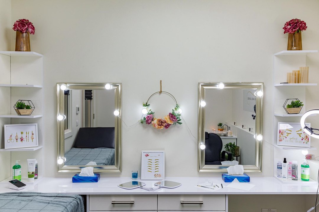 Farha Brows & Lashes Beauty Salon in Central Retail District