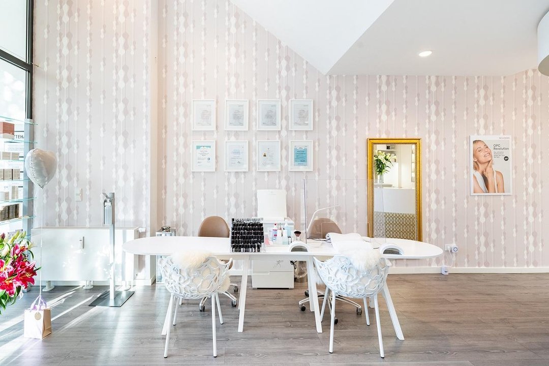 Kosmetikstudio Secret, Mittelweg, Hamburg