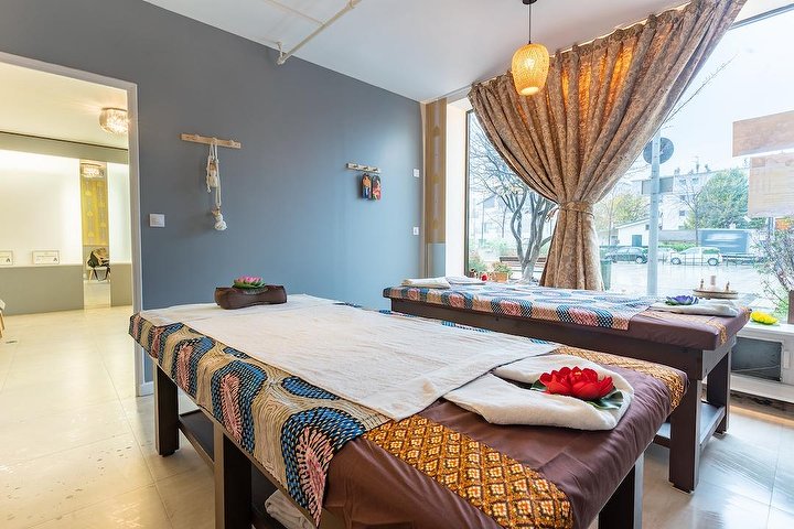 Adult Guide Nanterre