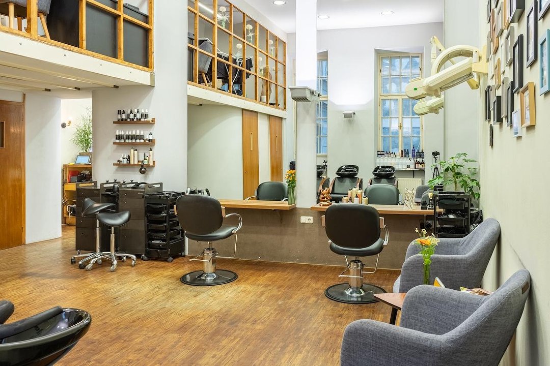 Ákos Polgár Hairstylist, 7. Bezirk, Wien