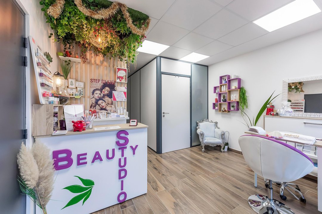  Beauty Studio, Val-de-Marne