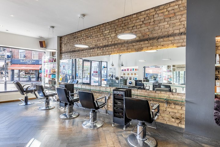 MP4 Hair & Beauty Salon - Coiffure Crouch End - Photo de galerie - OneBooking