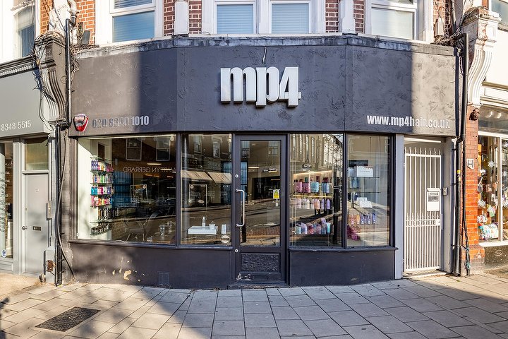 MP4 Hair & Beauty Salon - Coiffure Crouch End - Photo de galerie - OneBooking