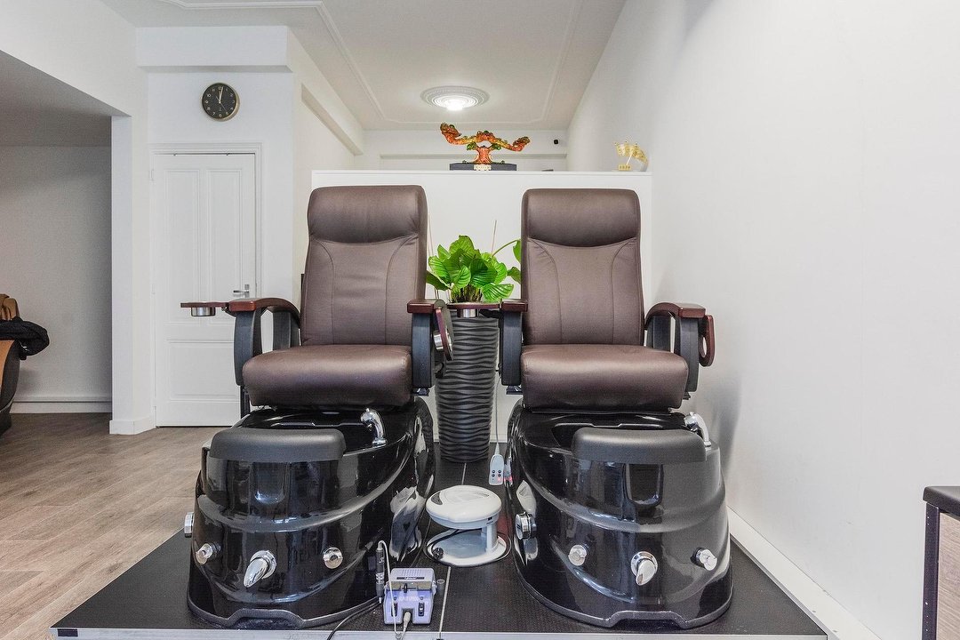 FOCUS BEAUTY EN SPA, Theresiastraat, Den Haag