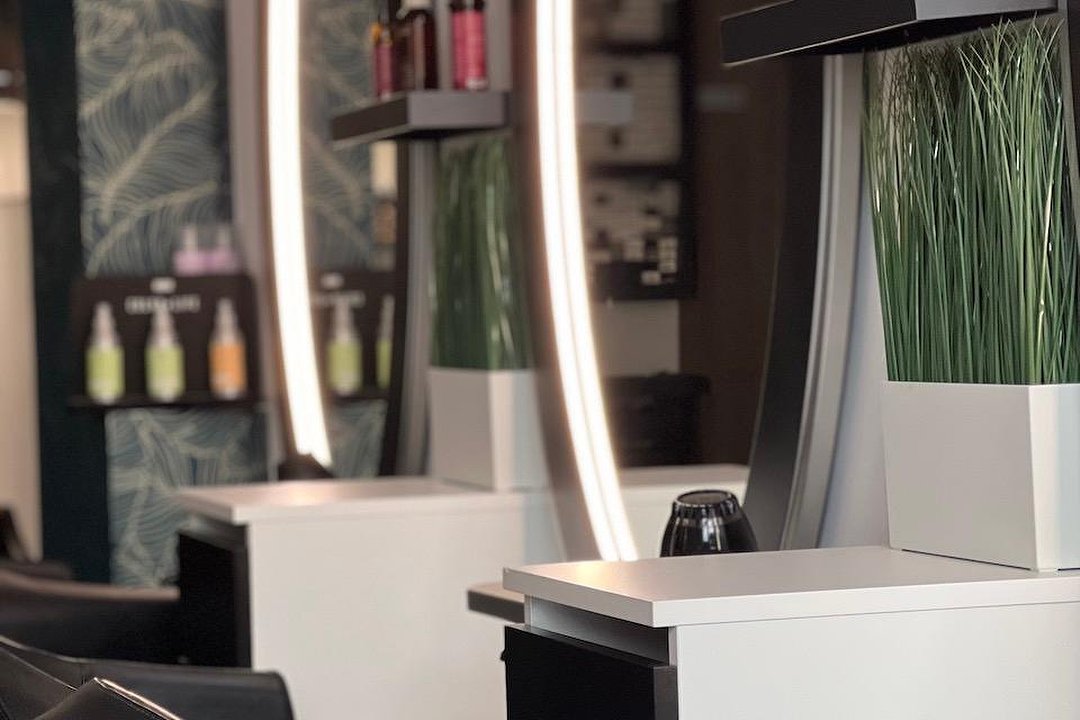 Eiden Saloon, Libia, Milano