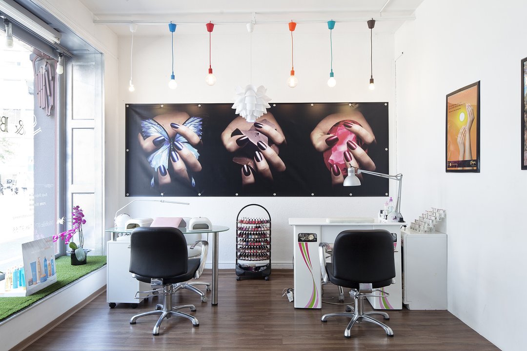 Joana Nails & Beauty, Kreis 3, Zürich