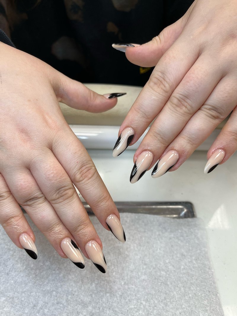 Well Nails Bar Nail Salon in Hackney, London Treatwell