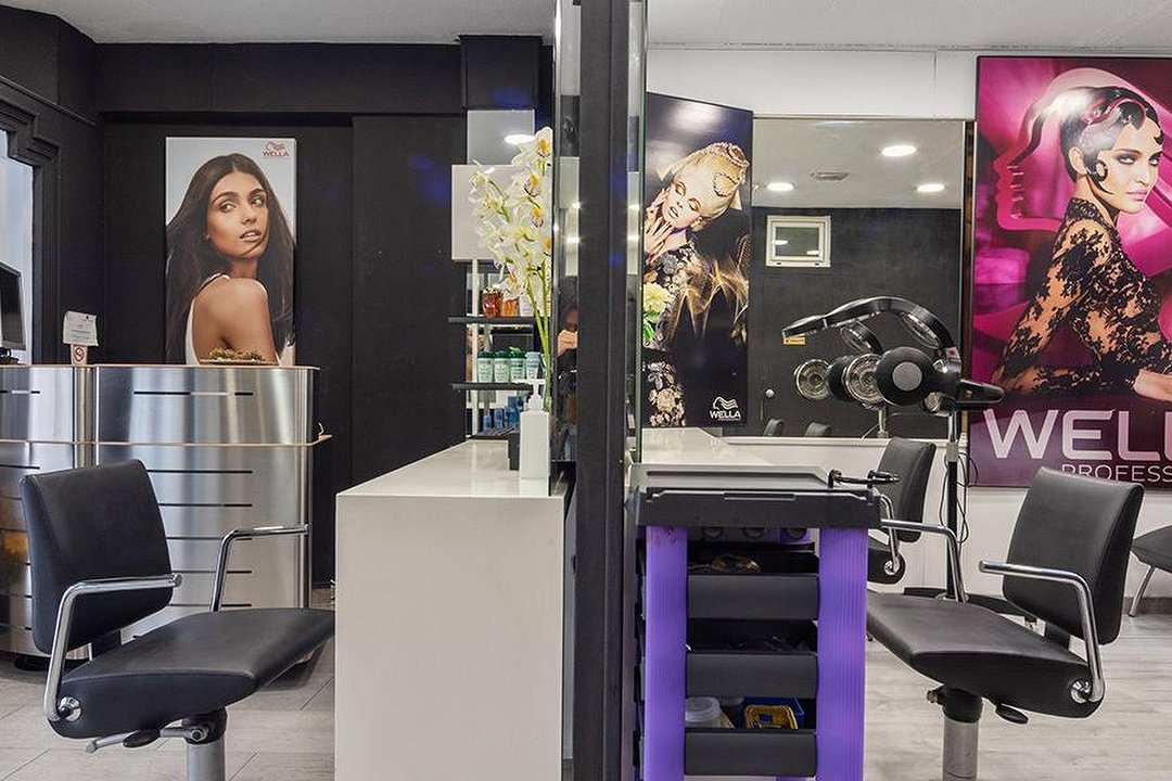 Paco Cabello Peluquería Ecológica Las Rozas, Distrito Centro, Comunidad de Madrid