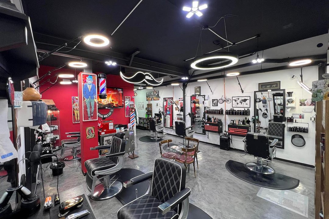 Topbarber Company Plaza Iglesia, Centre Castelldefels, Castelldefels