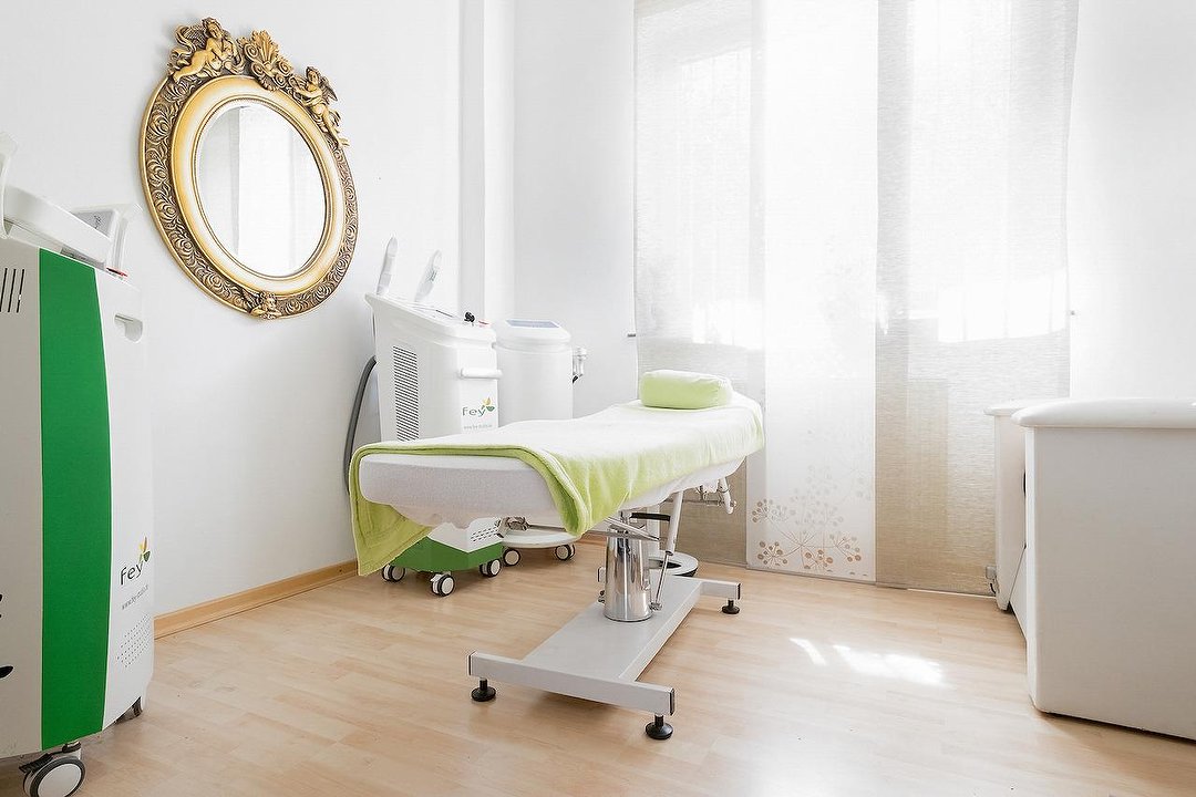 Semsinur, Leopoldstraße, München