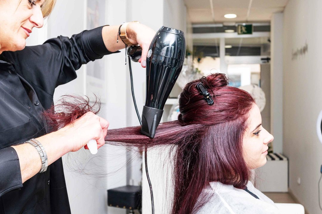 Iluminarte Hair & Beauty Unisex, Ca n'Aurell, Provincia de Barcelona