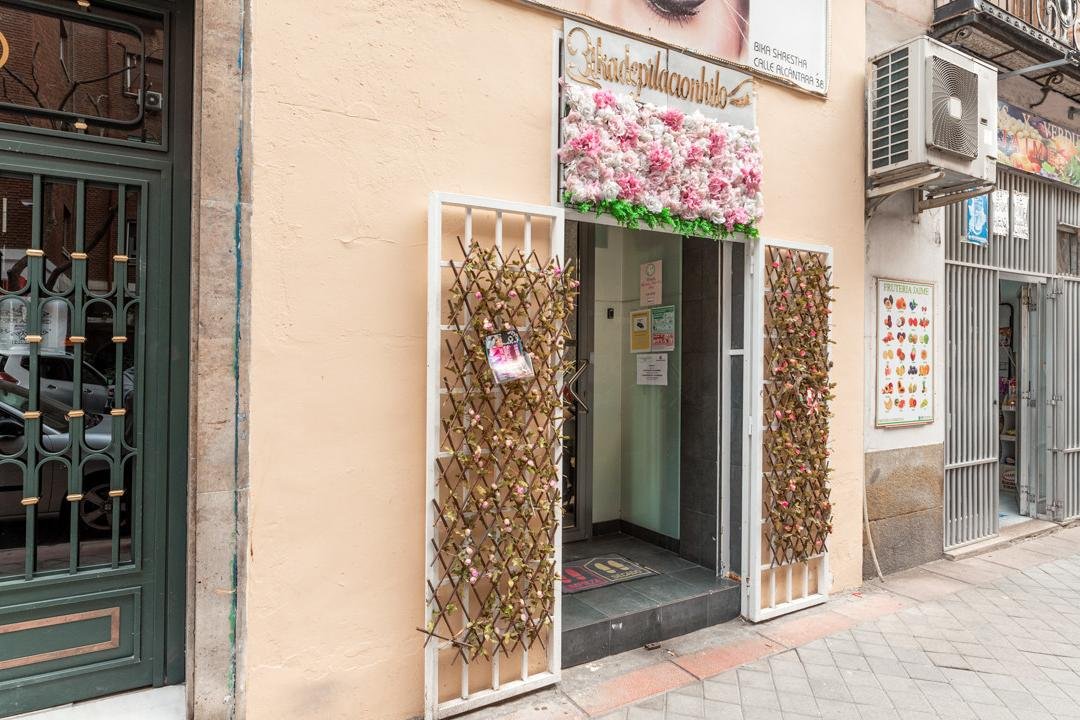 Bika Depilación Con Hilo Alcántara, Lista, Madrid