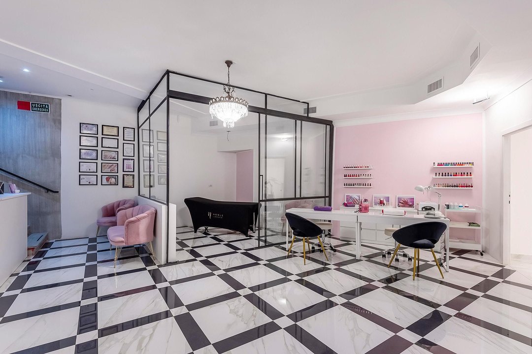 EW Beauty, Aurelio, Roma