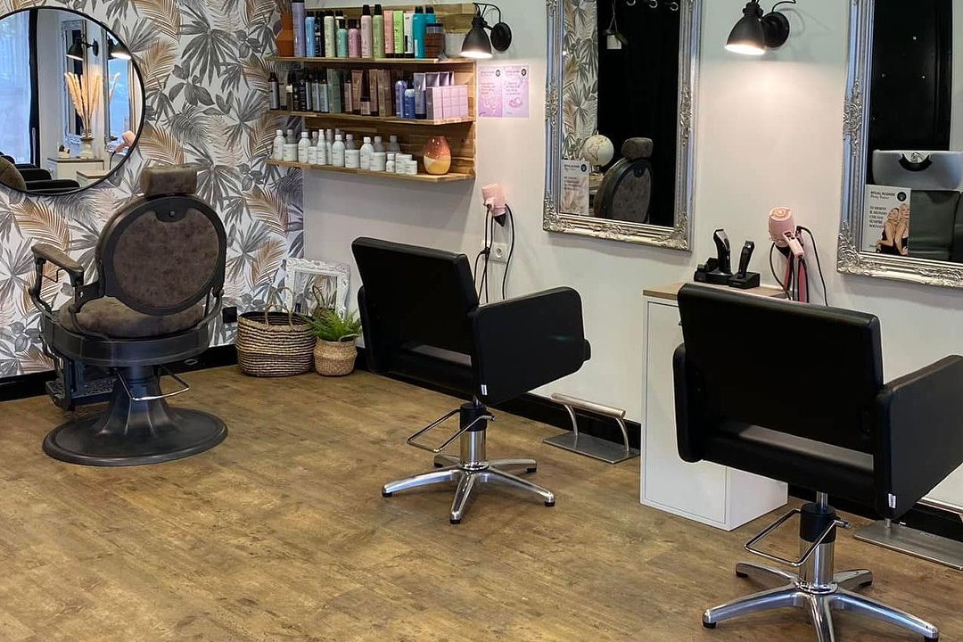Le p'tit salon (Betty), Saumur, Pays de la Loire