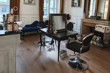 Le Boudoir By A. Coiffure