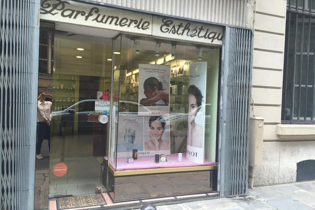 Parfumerie Seringa, Métro La Tour-Maubourg, Paris