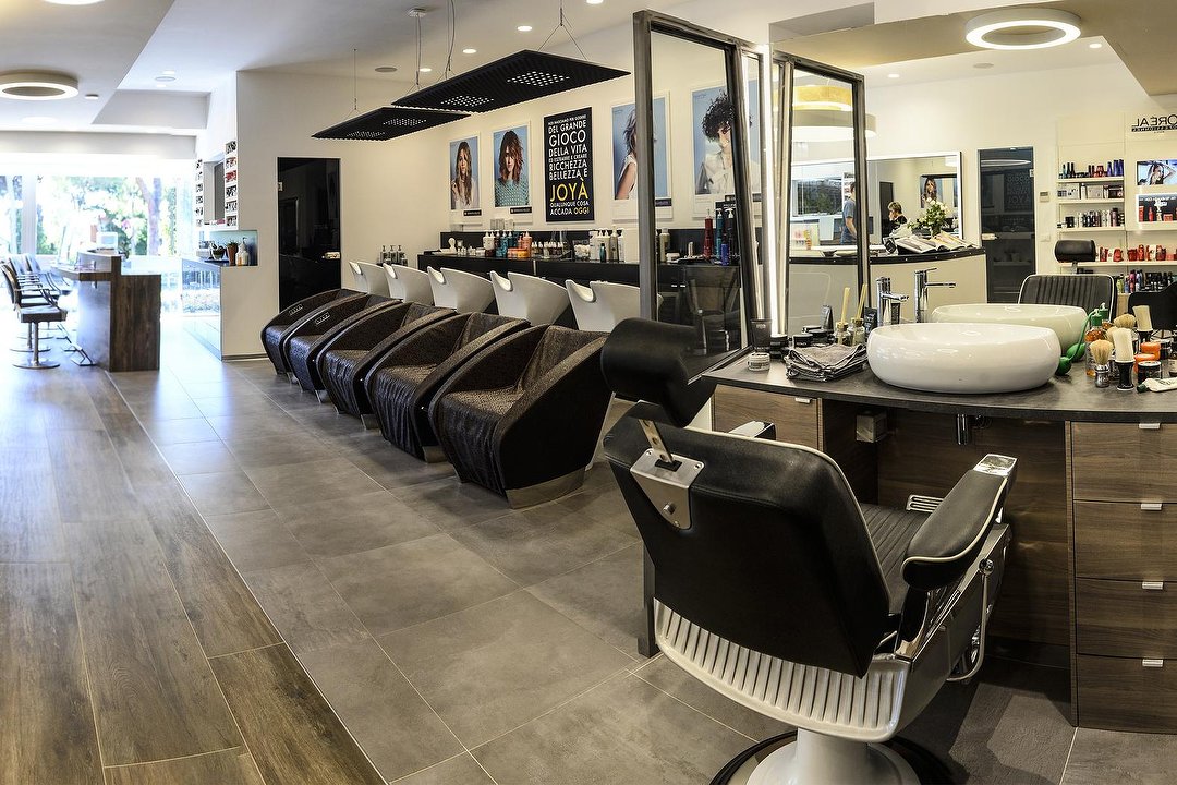 Gianluca & Patrizia Compagnia della Bellezza, Palocco, Roma