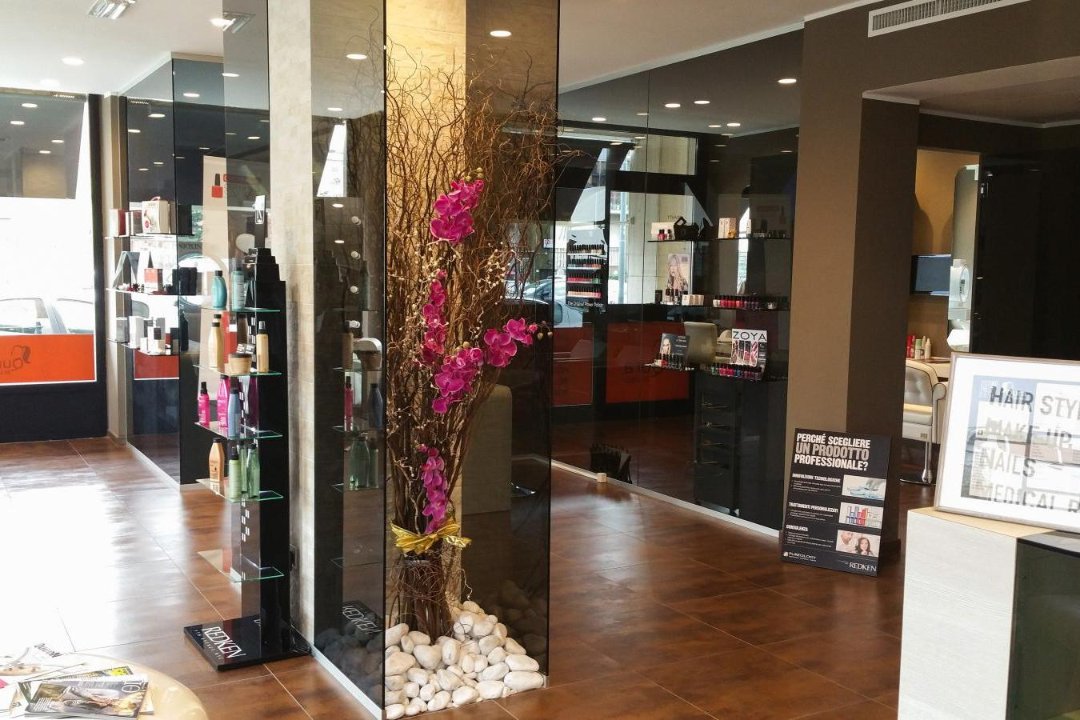 QURA Hair & Beauty, Ronchetto sul Naviglio - Parenzo, Milano