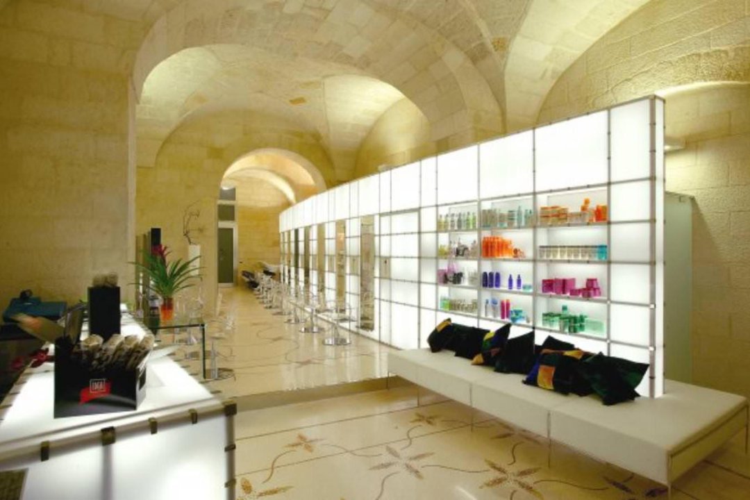 Cagliuli Couture Capelleria, Lecce