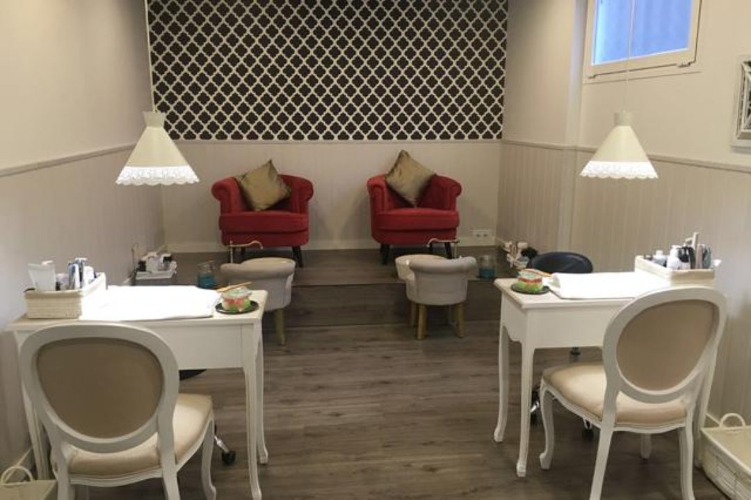 Premium Gold Beauty Services, Nueva España, Madrid