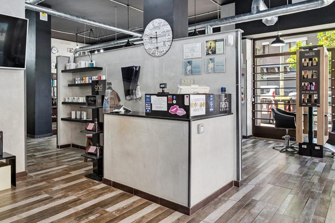 HB New Concept Store, Ostia, Roma