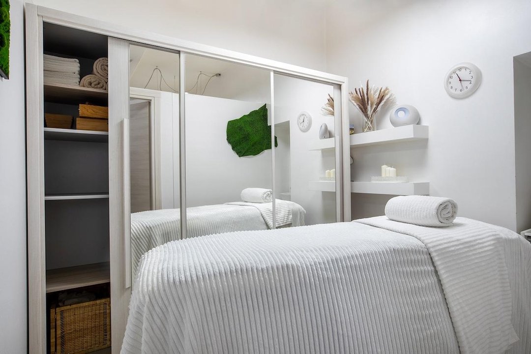 Passione per L’Estetica, Novate Milanese, Lombardia