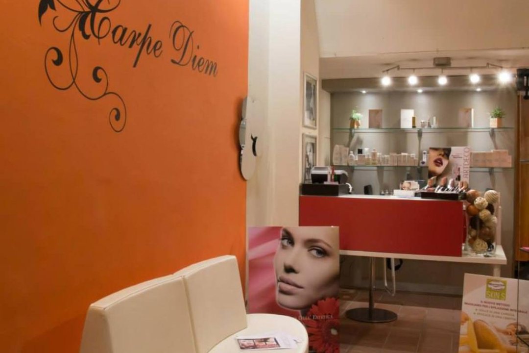 Estetica Lineamica, Carrara, Toscana