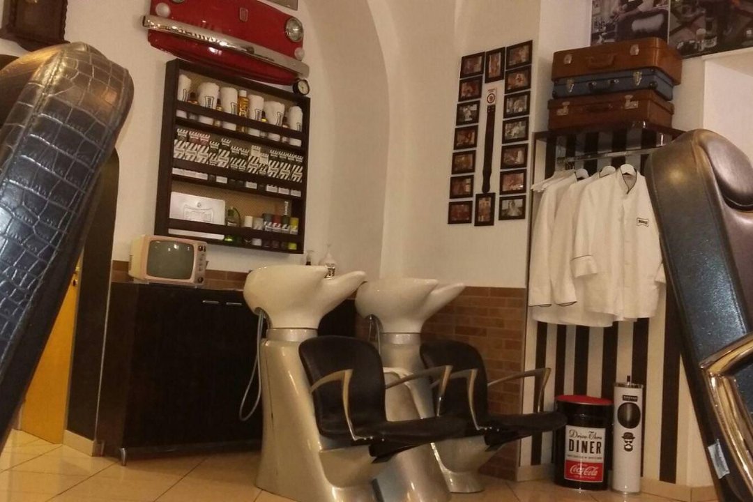 Bavaro Hairdresser, Foggia