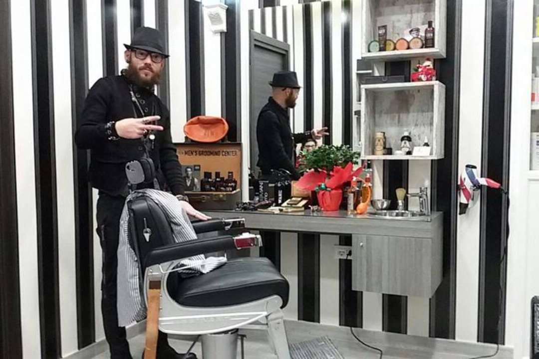 Hair Stylist Barber Shop Adriano Loconte, Barletta-Andria-Trani, Puglia