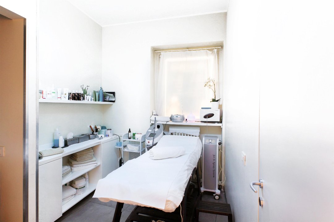 Emily & Grace, Guastalla, Milano