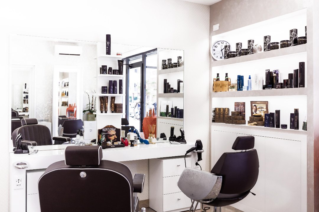 Versus Parrucchieri, Barcaccia, Roma