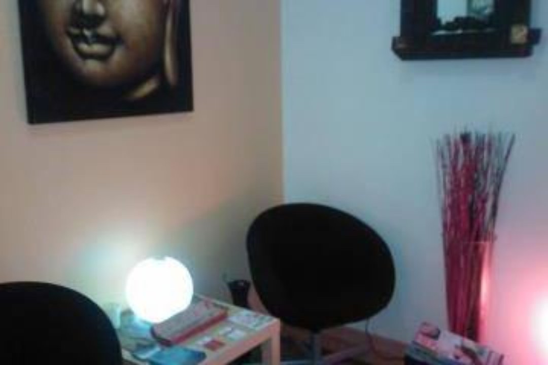 Masajes de Mundo, Pinar de Chamartín, Madrid