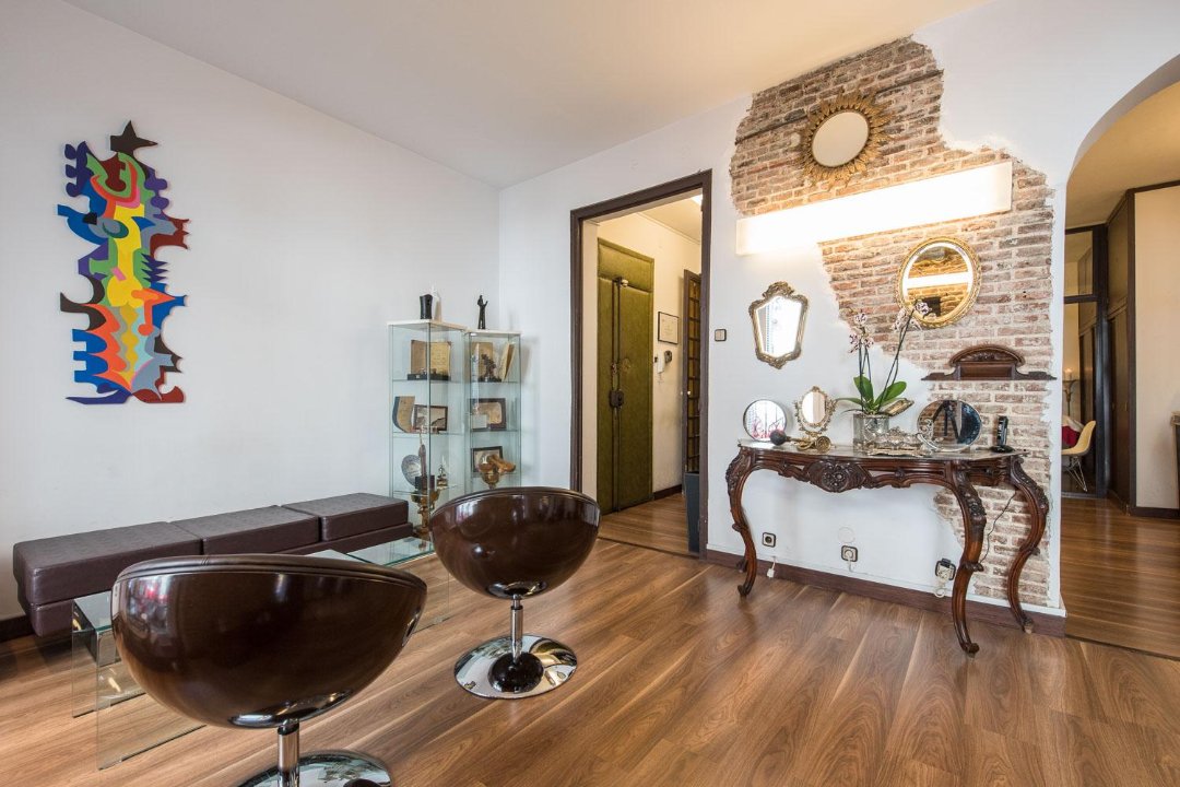 Renovacion Peluqueros, Almagro, Madrid