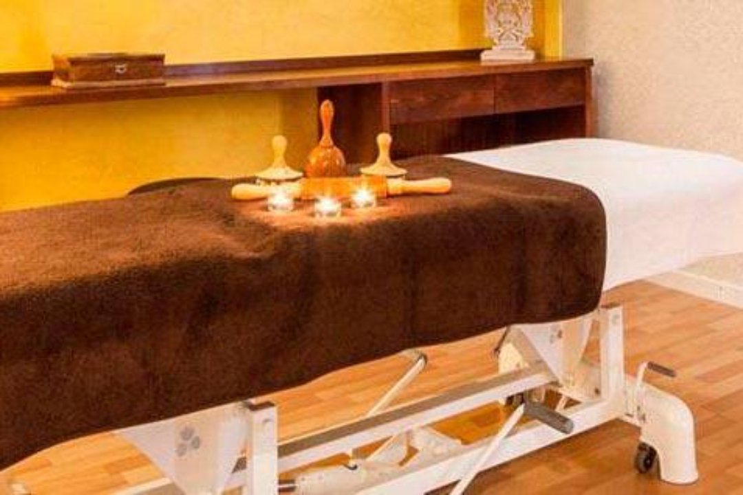 Takeshi, Los Remedios, Sevilla